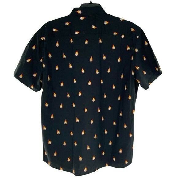 Molokai Surf Co. Shirt Mens XL Short Sleeve Flaming Skull Print Pocket Top NEW - Picture 3 of 11